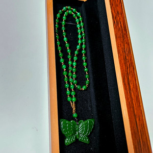 새상품]크랙없고 S급 단단한 천연옥 순옥 나비 목걸이 스와로브스키 구찌 까르띠에 에르메스 티파니앤코 입생 루이비통