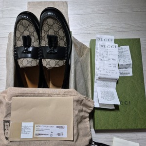 구찌 GG 수프림 태슬 로퍼(1회착용/풀구성)