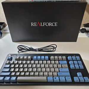 리얼포스R3 TKL 저소음 무접점 풀윤활 키보드 싸게 처분해요
