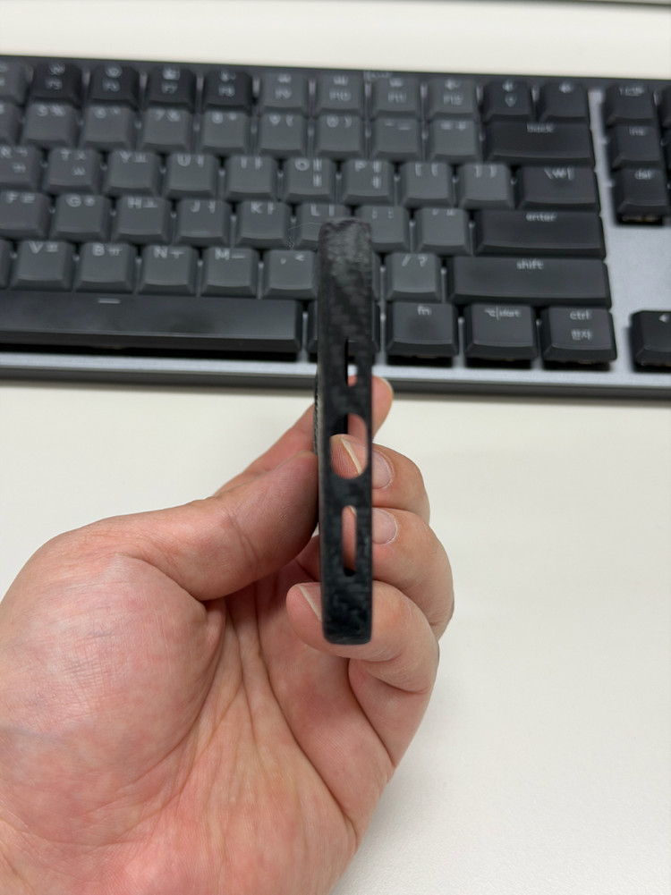 투알텍 리얼카본케이스 아이폰12프로--4