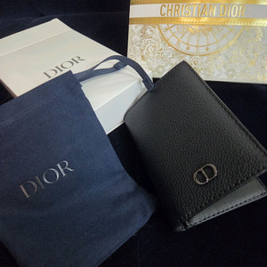 디올 뷰티 가죽 카드지갑