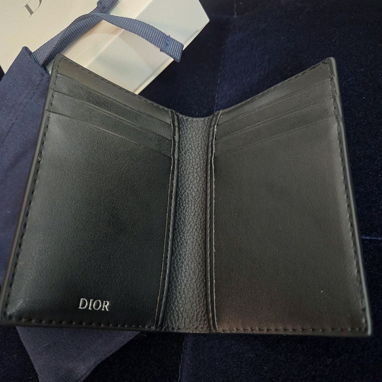 디올 뷰티 가죽 카드지갑--1