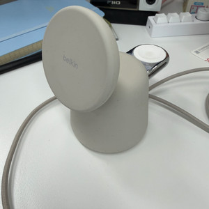 벨킨 BoostCharge Pro 2-in-1 무선 충전 독 WIZ020