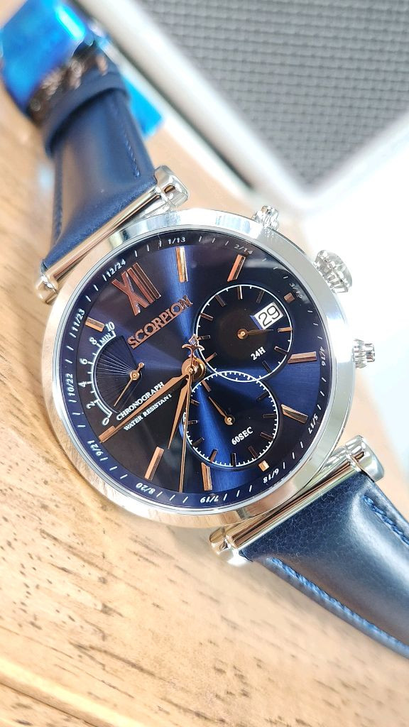 # 스콜피온 크로노그래프 남성명품시계 D버클 가죽시계 급처--7