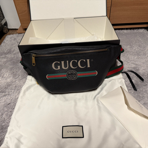 구찌 띠로고 힙색/벨트백 라지