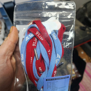 스텔라이브 더현대팝업굿즈