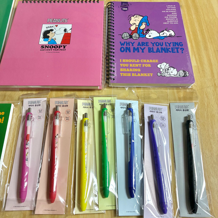 선택가능)피너츠 스누피 문구세트(파우치케이스핀뱃지스터디플래너노트볼펜공책--2