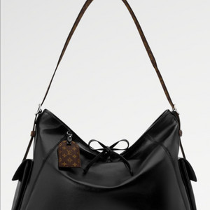 루이비통 캐리올 카고 pm