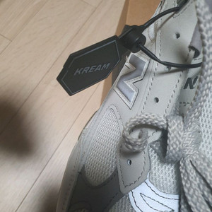 뉴발란스 991 화이트 M991FLB 270 이미지