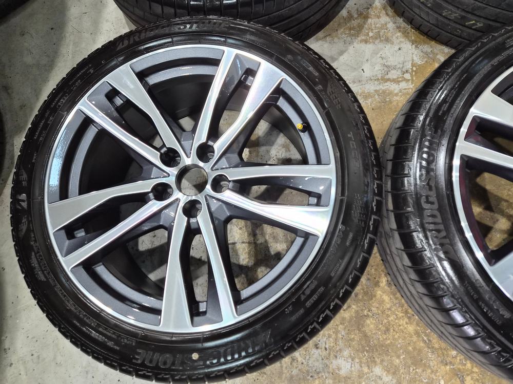 아우디A6 45TDI 19인치 순정 휠타이어 판매합니다--4