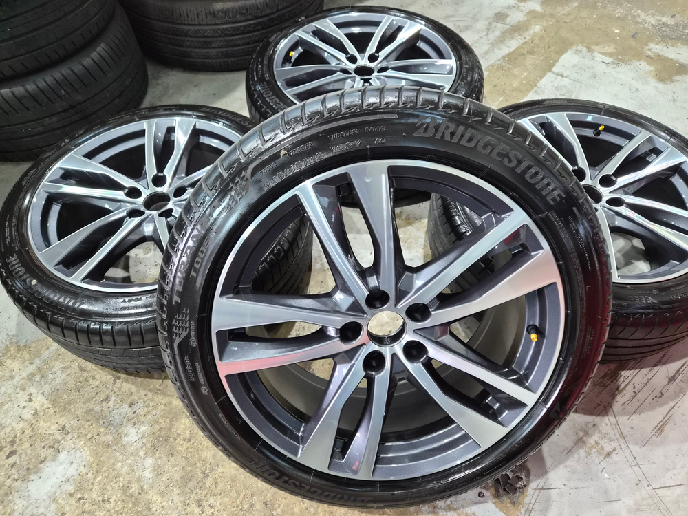 아우디A6 45TDI 19인치 순정 휠타이어 판매합니다--7