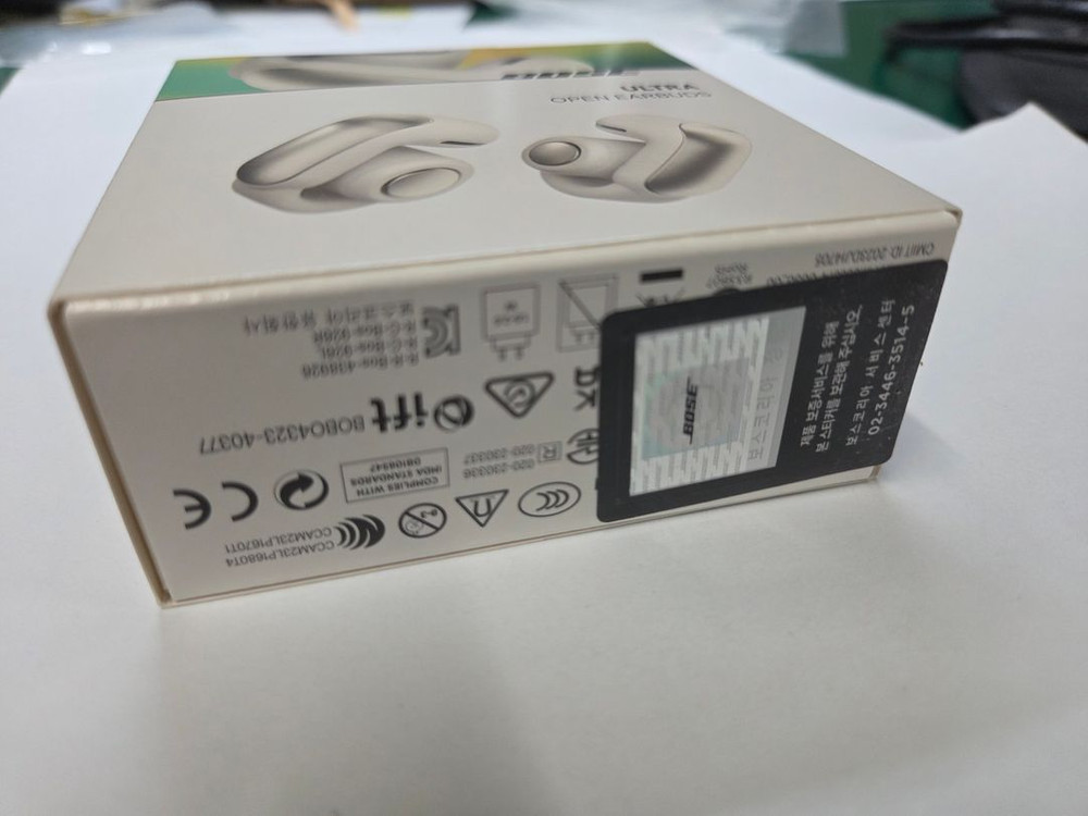 BOSE 울트라 오픈 이어버드 화이트 미개봉--1