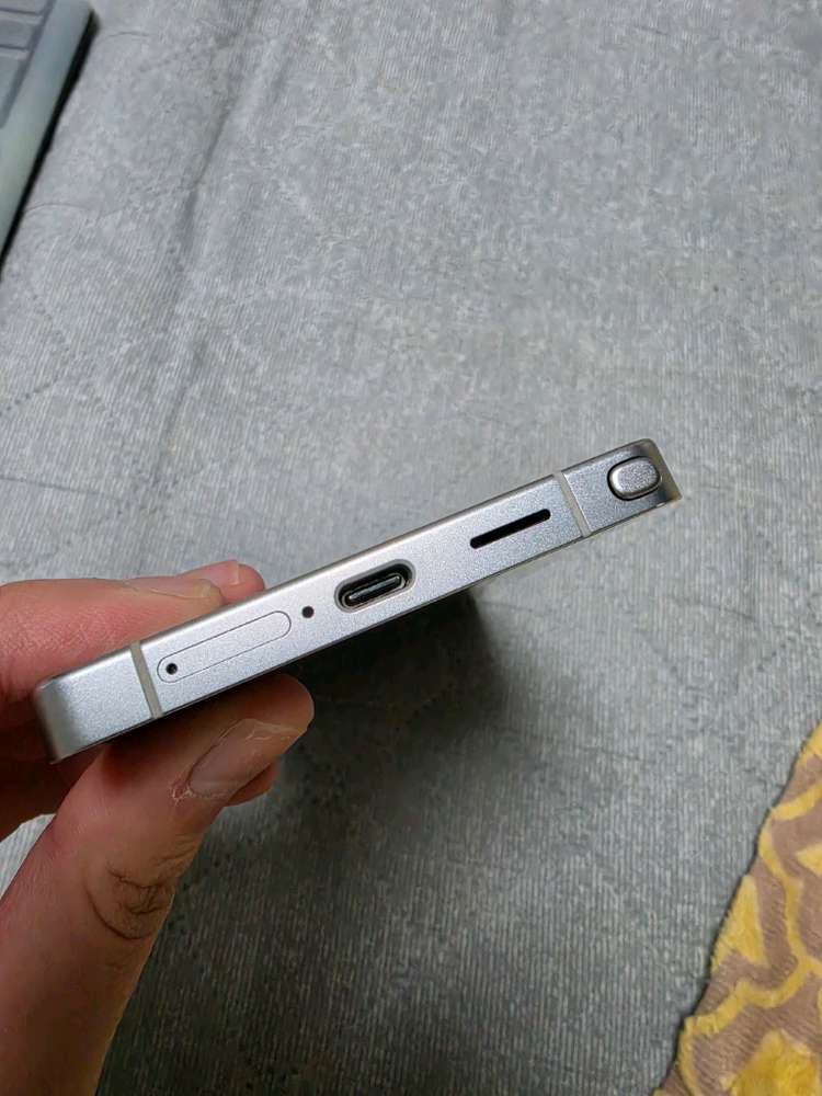 갤럭시 s25 울트라 512 팔아요--4