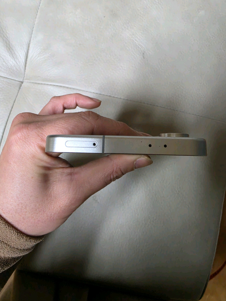 겔럭시 24fe 40만원에 팝니다--7