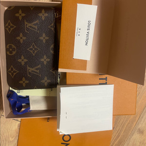 루이비통 모노그램 키파우치 스몰 팝니다