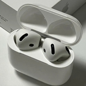 에어팟 4세대 ANC(노이즈캔슬링) 모델 판매합니다.