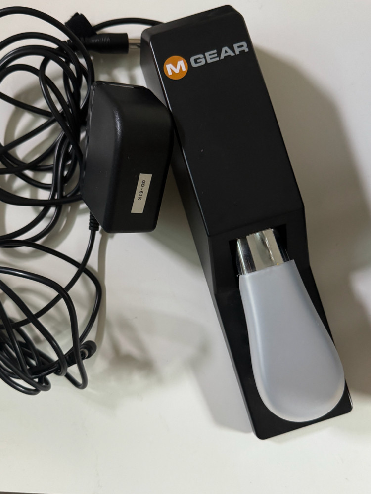 롤랜드 키보드(무선,유선 둘다 사용가능/건전지 사용)--3