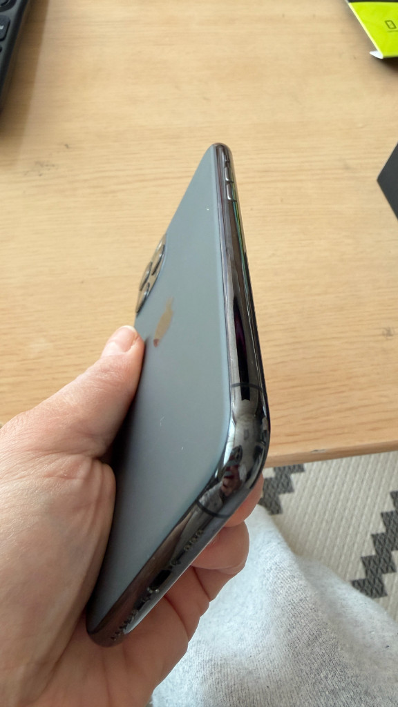 아이폰 11프로 256--2