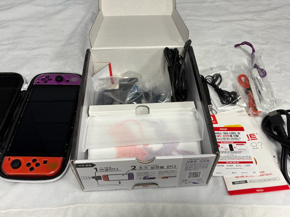 닌텐도 스위치 OLED 스칼렛 바이올렛 에디션--1