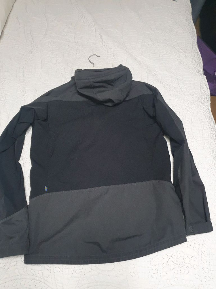 피엘라벤 아비스코 라이트 트레킹 자켓 다크그레이/블랙 L 라지 판매합니다.--9