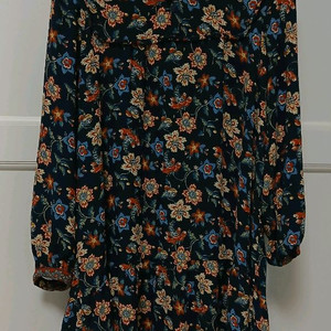 써스데이아일랜드 원피스 S