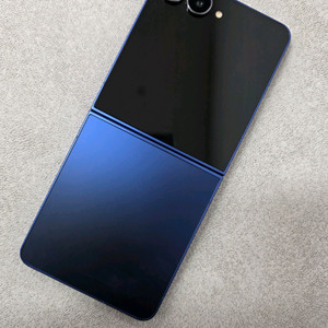 갤럭시 Z플립7 (512GB) 공기계