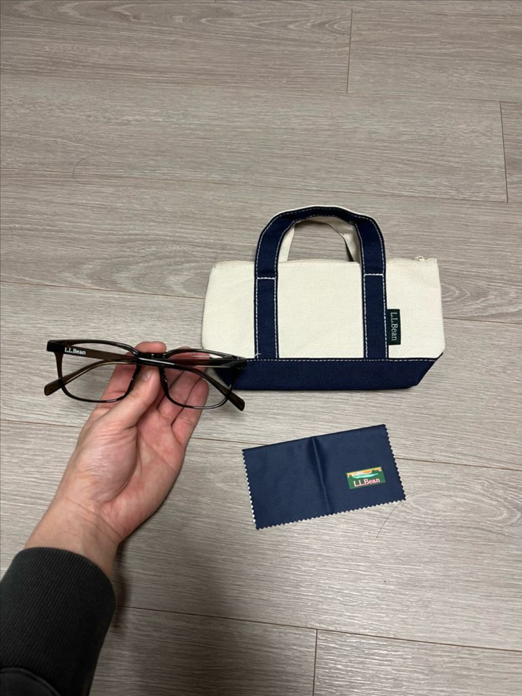 (미개봉새상품)엘엘빈 L.L.Bean 조광 선글라스, 안경닦이, 파우치 이미지