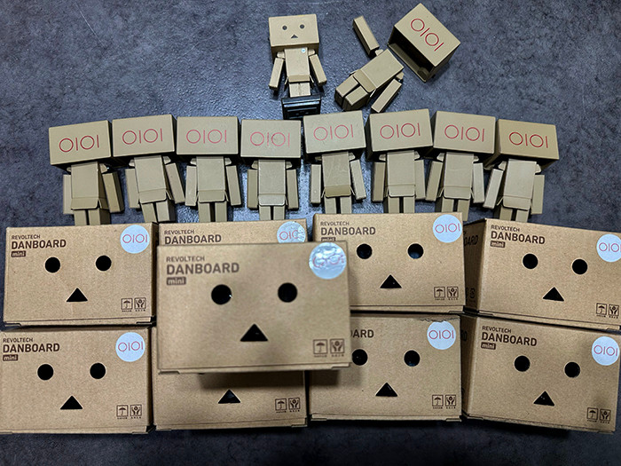 피규어 단보 한정판 마루이 9종 세트 일괄+ 단보 스탬프 danbo danboard 요츠바랑 캐릭터 토이 인형--1