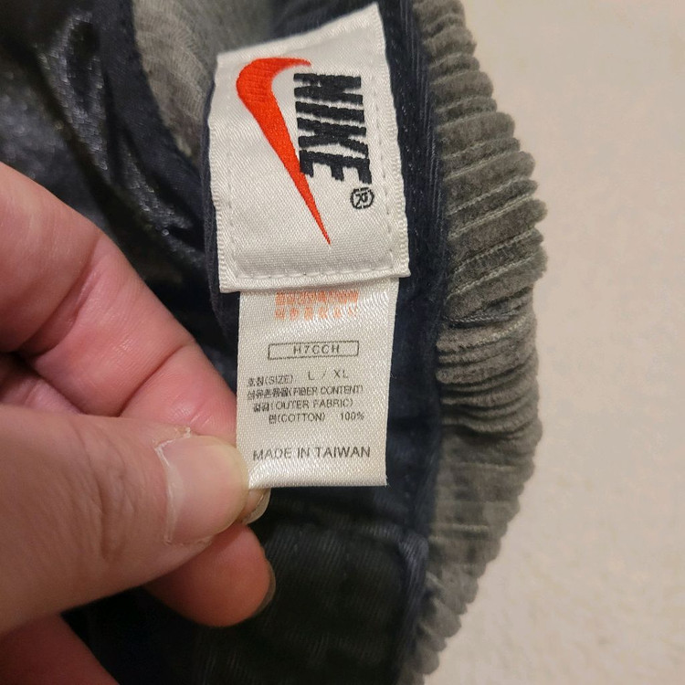 나이키 90s코듀로이 헌팅캡 L/XL 이미지