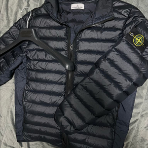 [XL] 24fw 스톤아일랜드 룸우븐 경량패딩 다크네이비
