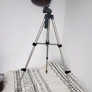 카메라 삼각대 (2개)