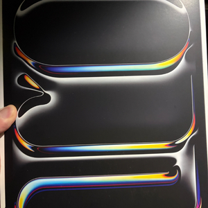 아이패드 프로 13 M5 256기가 와이파이 블랙 미개봉