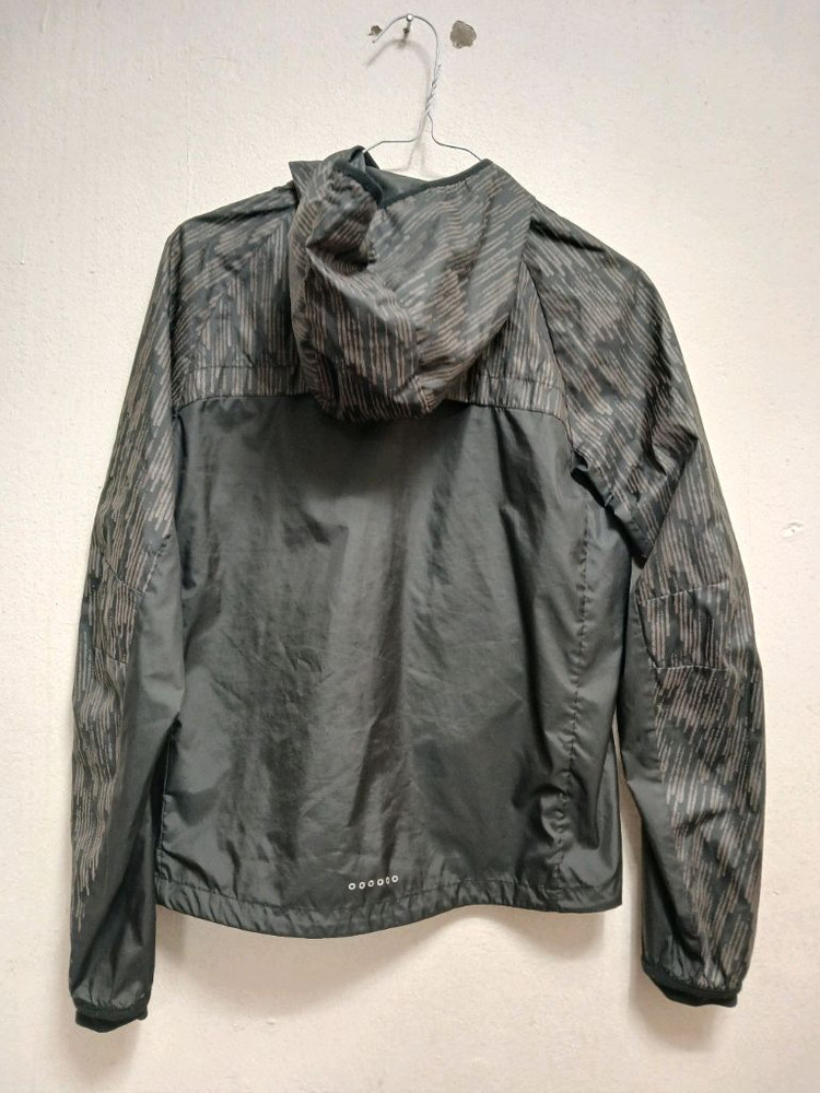 나이키 여성 바람막이 자켓 사이즈 85--1