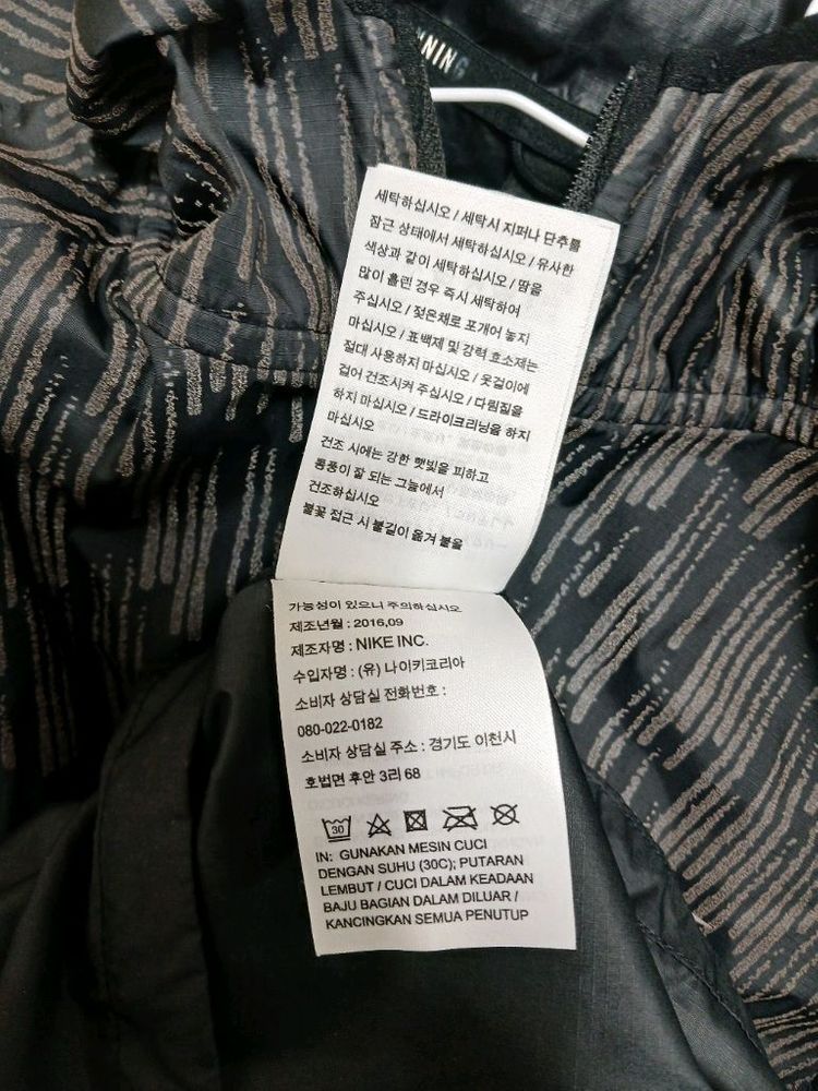 나이키 여성 바람막이 자켓 사이즈 85--4