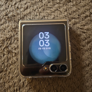 Z플립5 256g 부품용 판매합니다.