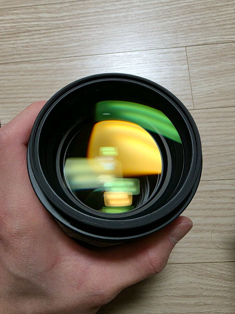 캐논 ef 85mm f1.4 손만두 이미지