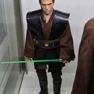 핫토이 에피2 아나킨 스카이워커 팝니다.