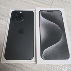 새상품]아이폰15프로맥스 블랙 512GB 자급제. 배터리 100%