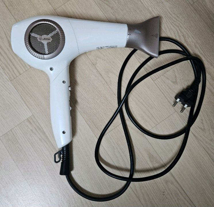 [최저가]JMW 맥스 화이트 BLDC 항공모터 접이식 헤어드라이기--1