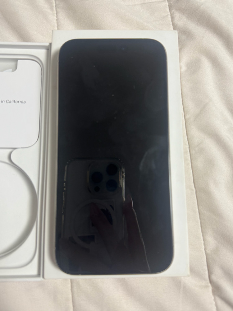 아이폰 15pro 128g 내추럴 티타늄--1