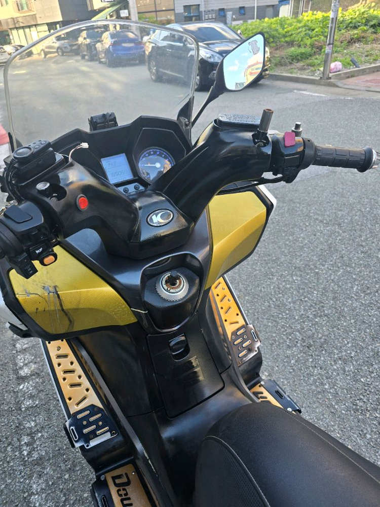 16년 다운타운 st 350 중고오토바이스쿠터울산부산양산김해창원거제진주대구경산구미 이미지