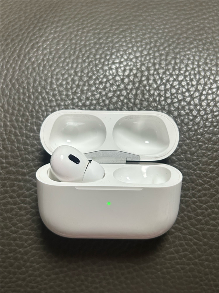 에어팟 프로 2세대--1