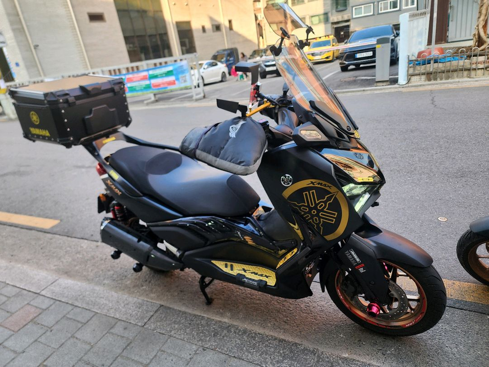 야마하 xmax300--1