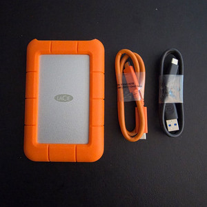 [S급/사용61시간] 라씨(LaCie) 2TB 외장하드 판매합니다