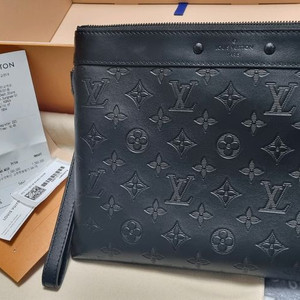 <네고 가능> 루이비통 포쉐트 투고 클러치