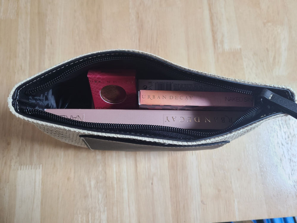 화장품 미사용 새제품--1