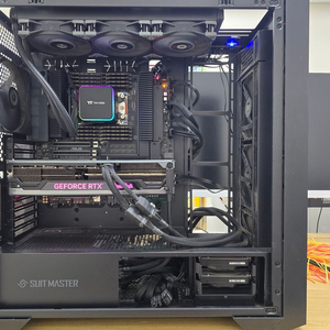 게이밍, 딥러닝 용 고성능 워크스테이션(1TB Memory, RTX4090 GPU) 이미지