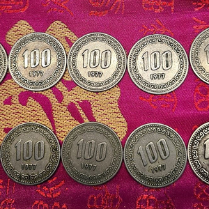 100원 동전 1977년 10개 일괄 이미지