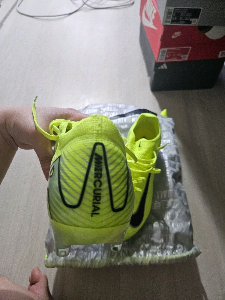 나이키 머큐리얼 베이퍼16 엘리트 ag 240 축구화 이미지