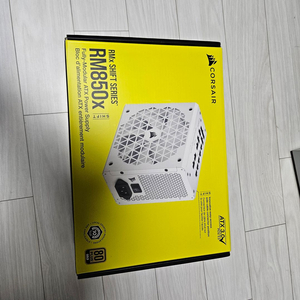 커세어 CORSAIR RM850x SHIFT 80PLUS Gold ATX 3.0 WHITE 판매합니다 이미지